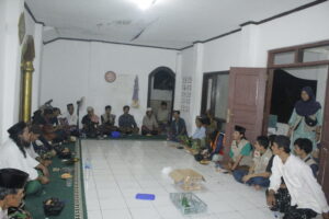 Sosialisai dengan Masyarakat Pulau sangiang