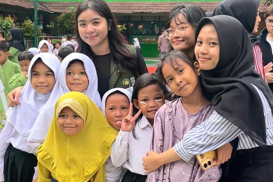 Adelia Yasmin — Simbol Perjuangan Generasi Muda Menjaga Indonesia Tetap Lestari